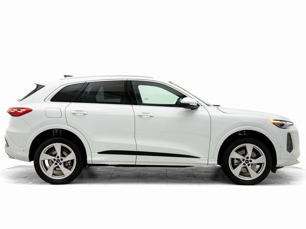 new 2025 Audi Q5 car, priced at $55,145