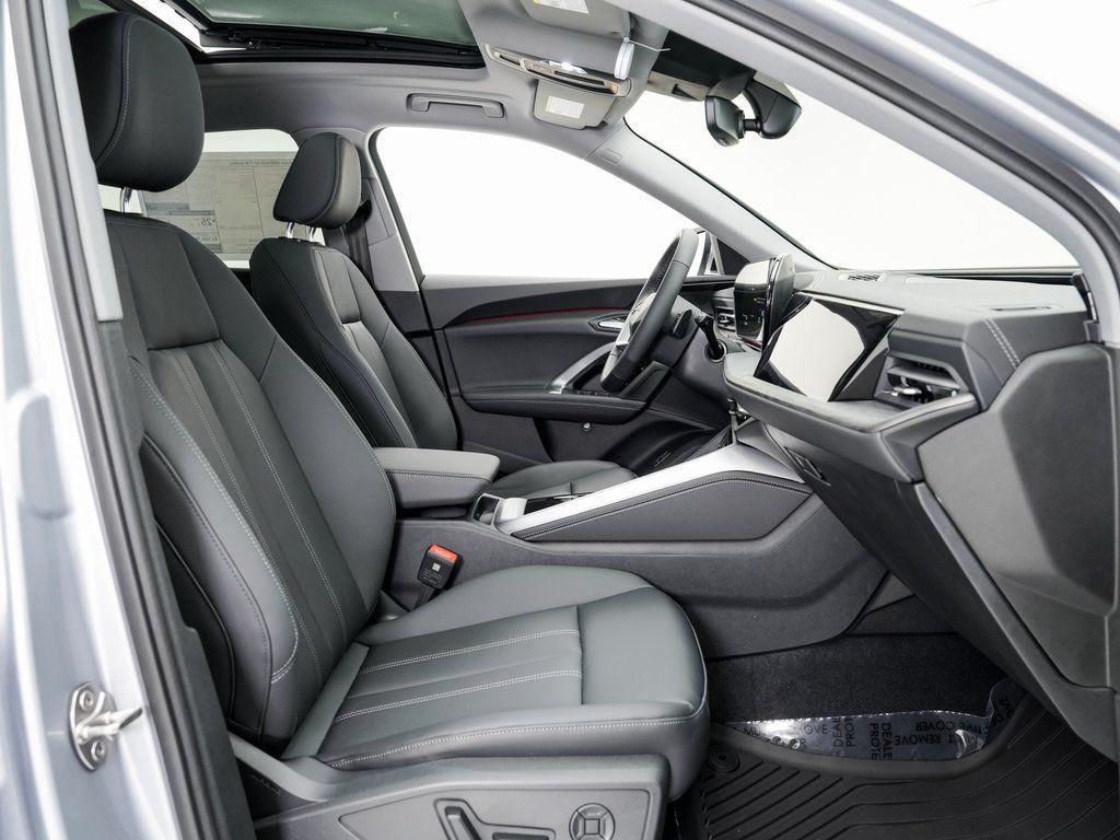 new 2025 Audi Q5 car, priced at $52,120