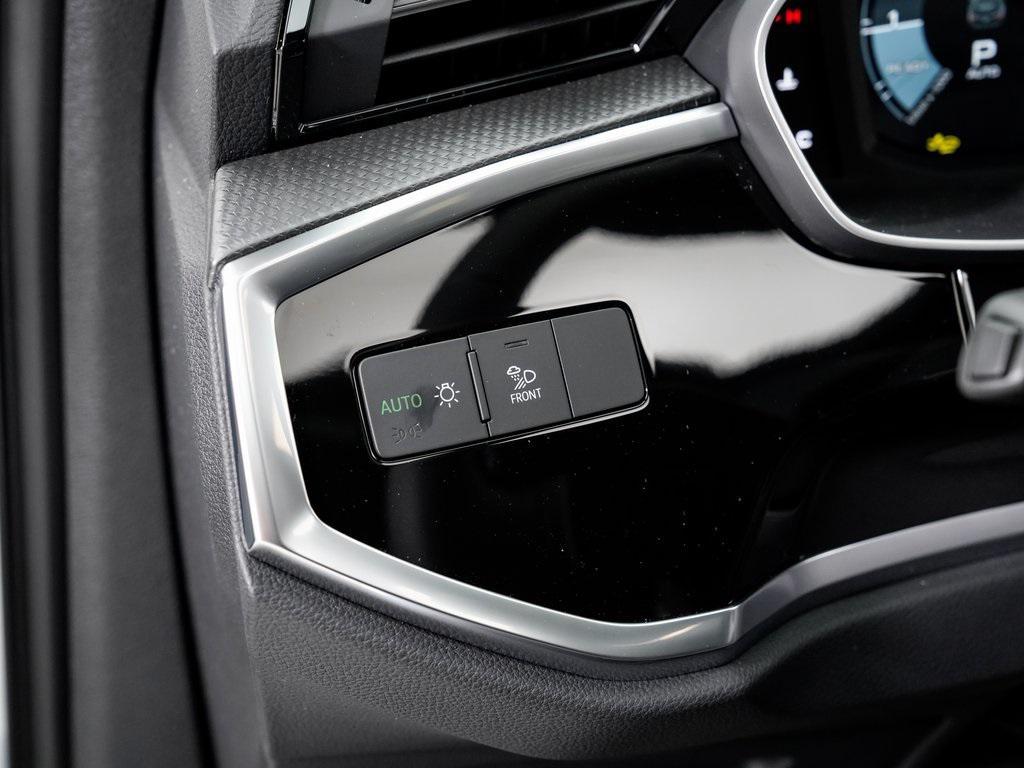 new 2025 Audi Q3 car, priced at $45,610