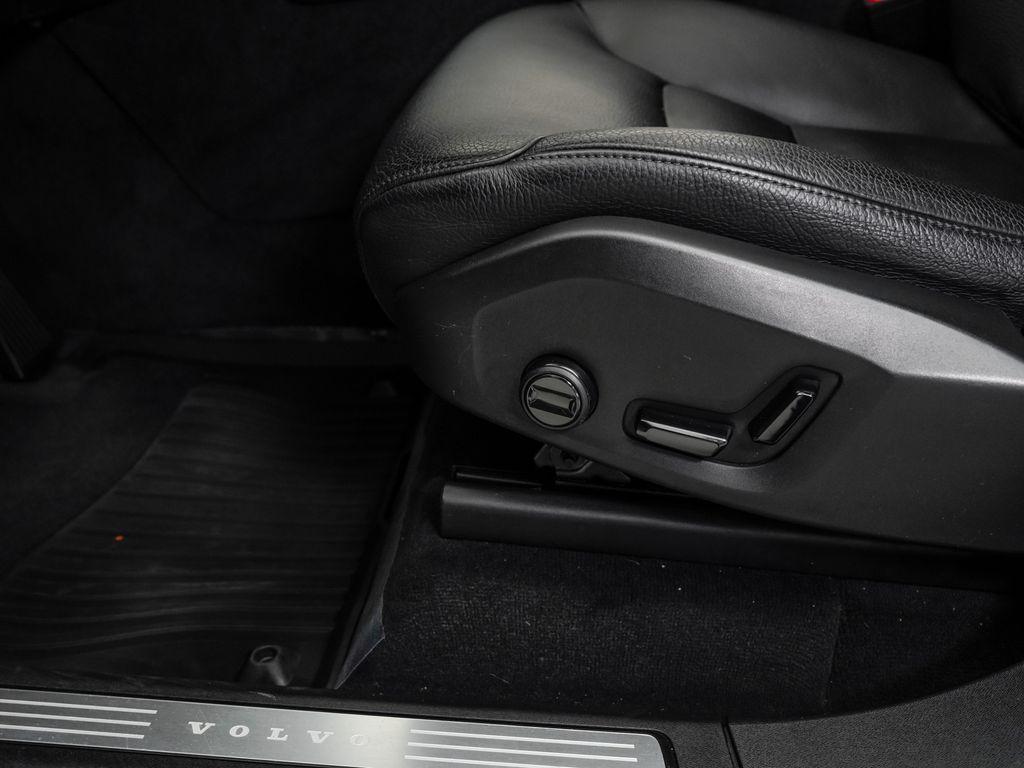 used 2019 Volvo XC90 car, priced at $25,897