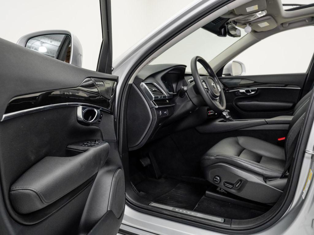 used 2019 Volvo XC90 car, priced at $25,897