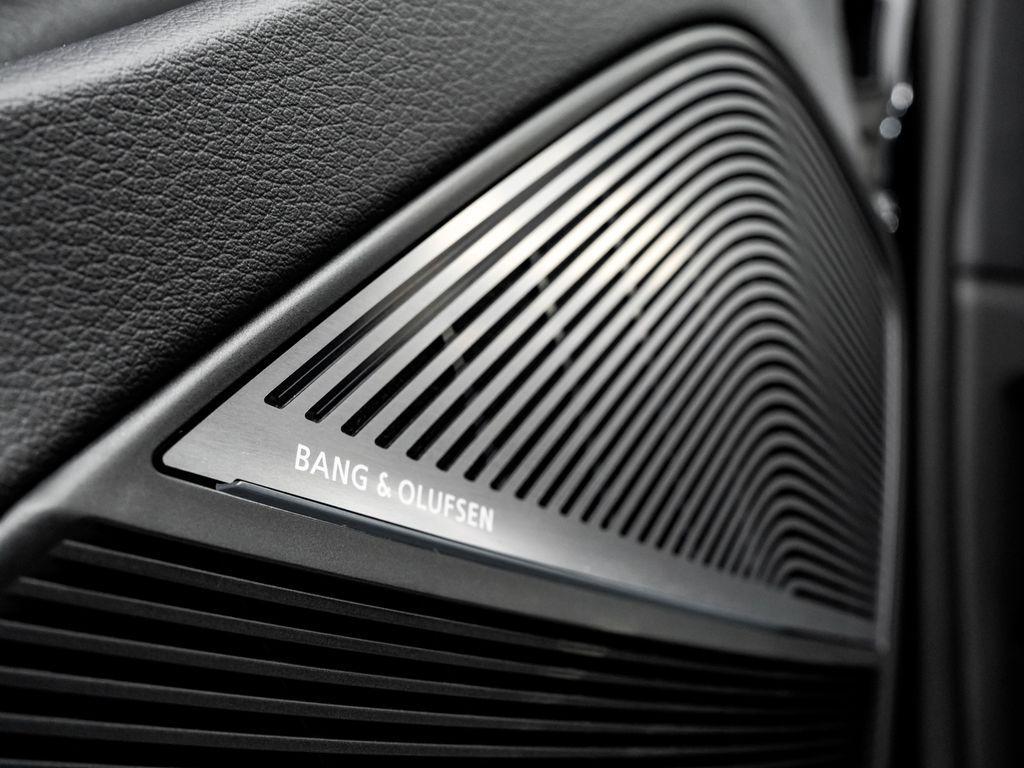 new 2026 Audi RS Q8 car