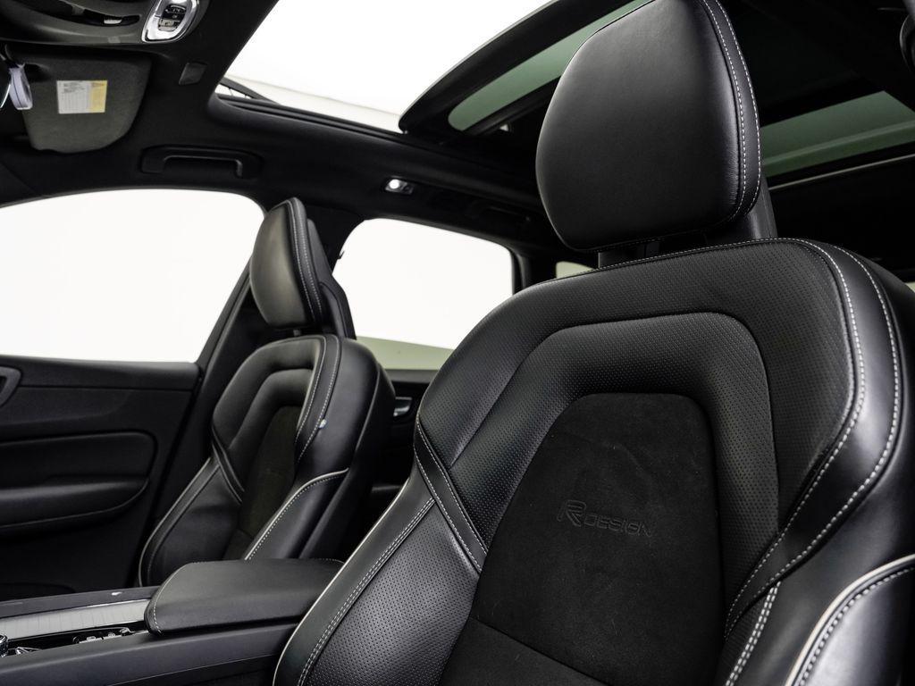 used 2019 Volvo XC60 Recharge Plug-In Hybrid car, priced at $23,397