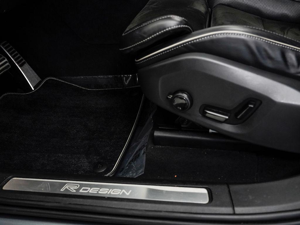 used 2019 Volvo XC60 Recharge Plug-In Hybrid car, priced at $23,397