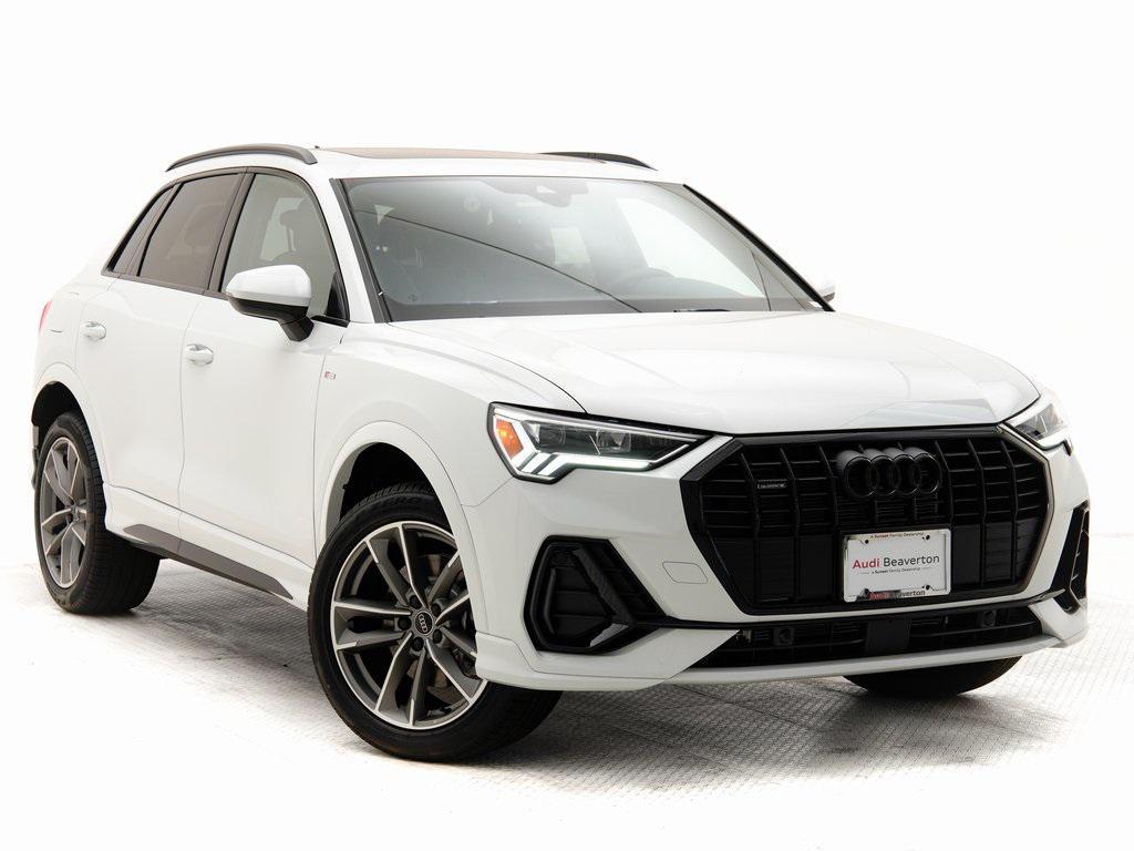 new 2025 Audi Q3 car, priced at $45,610