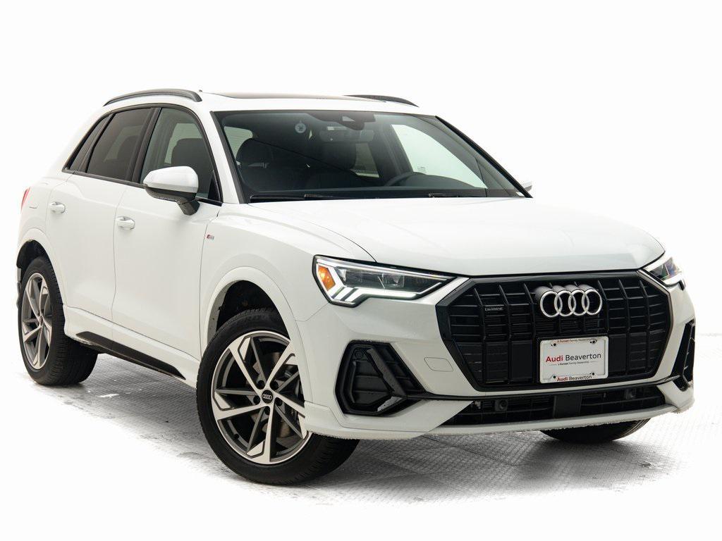 new 2025 Audi Q3 car, priced at $43,560