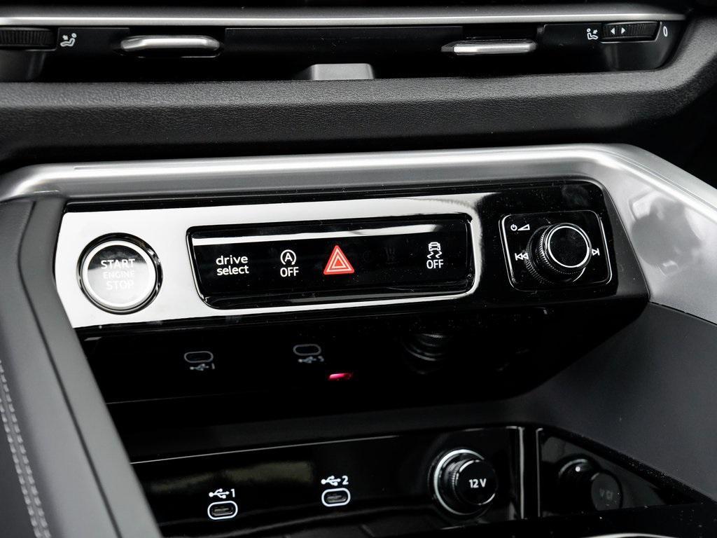 new 2025 Audi Q5 car