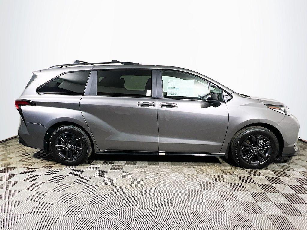 new 2026 Toyota Sienna car, priced at $52,524