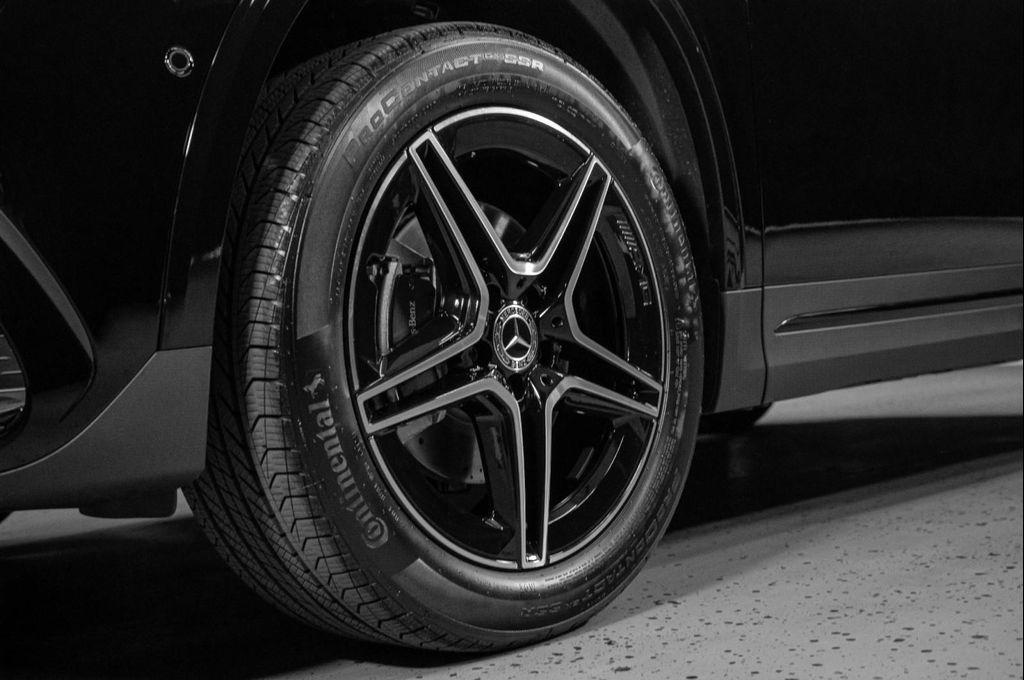 used 2025 Mercedes-Benz GLA 250 car, priced at $42,994