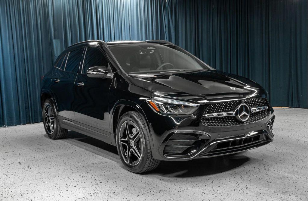 used 2025 Mercedes-Benz GLA 250 car, priced at $42,994