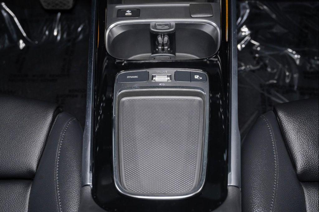 new 2026 Mercedes-Benz GLB 250 car, priced at $48,485