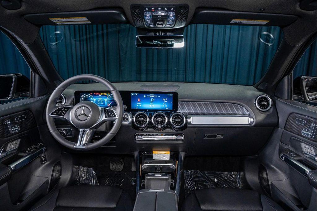 new 2026 Mercedes-Benz GLB 250 car, priced at $48,485
