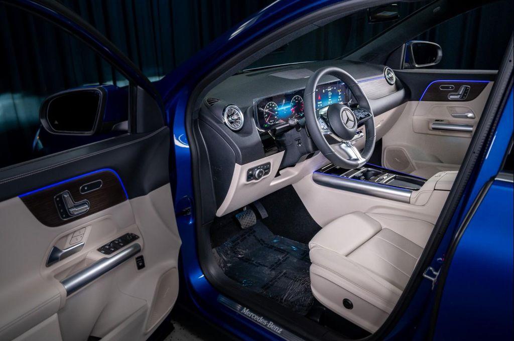 used 2025 Mercedes-Benz GLA 250 car, priced at $41,994