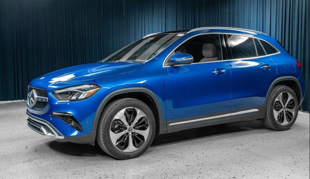 used 2025 Mercedes-Benz GLA 250 car, priced at $41,994