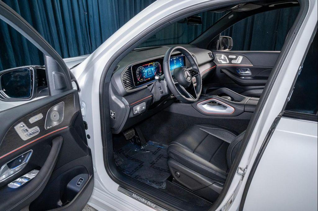 new 2026 Mercedes-Benz GLE 450 car, priced at $80,455