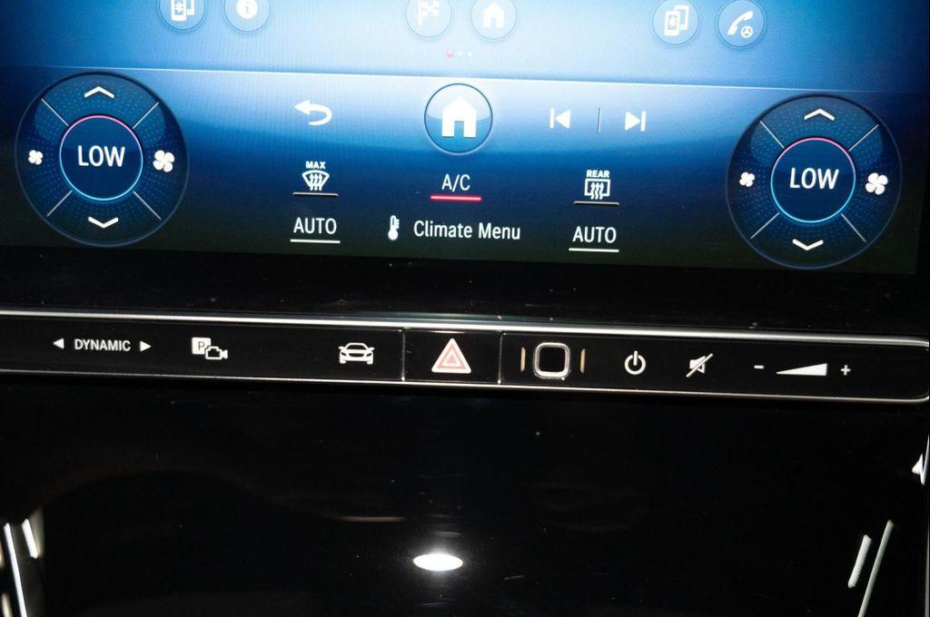 Mercedes-Benz S-Class view 33