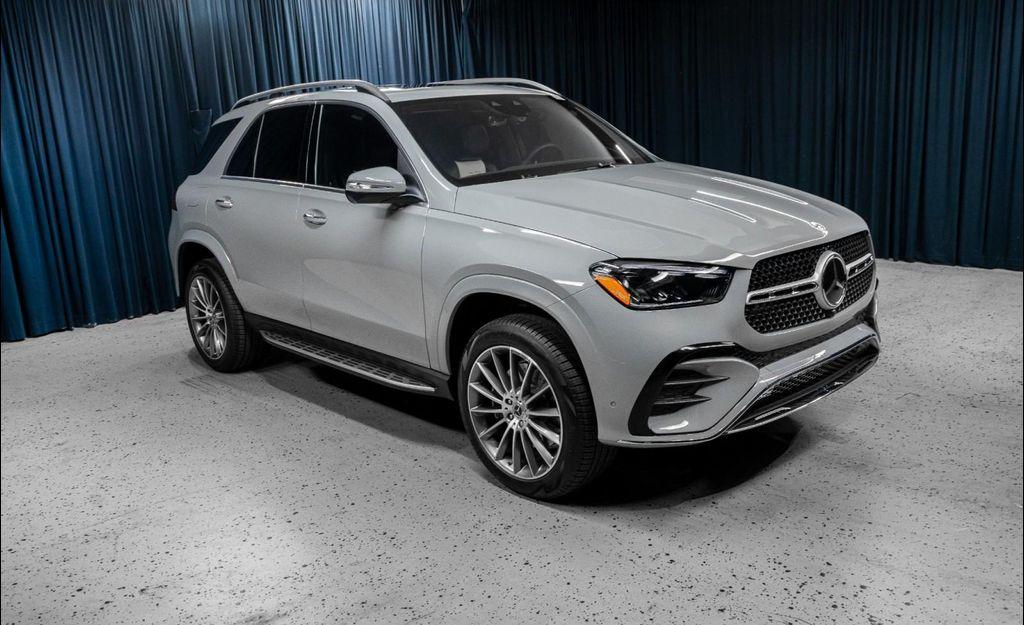 new 2026 Mercedes-Benz GLE 450 car, priced at $93,720