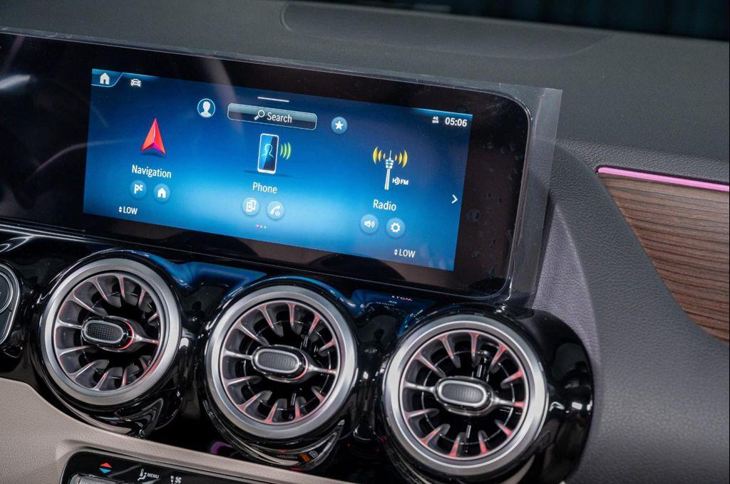 used 2025 Mercedes-Benz GLA 250 car, priced at $39,994