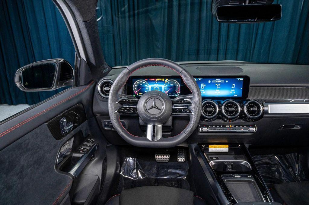 new 2026 Mercedes-Benz GLB 250 car, priced at $52,345