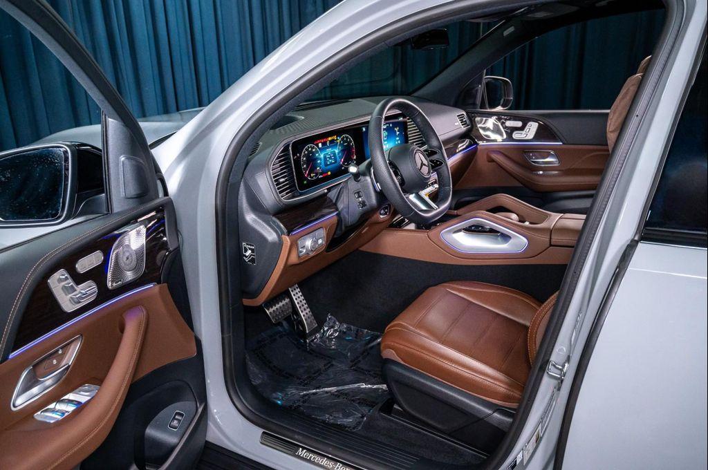 new 2026 Mercedes-Benz GLS 580 car, priced at $124,565