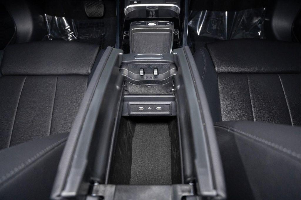 new 2026 Mercedes-Benz GLB 250 car, priced at $47,040