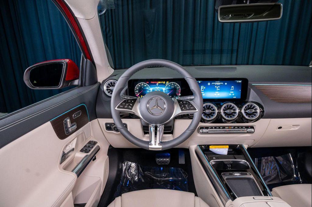 new 2026 Mercedes-Benz GLA 250 car, priced at $48,725