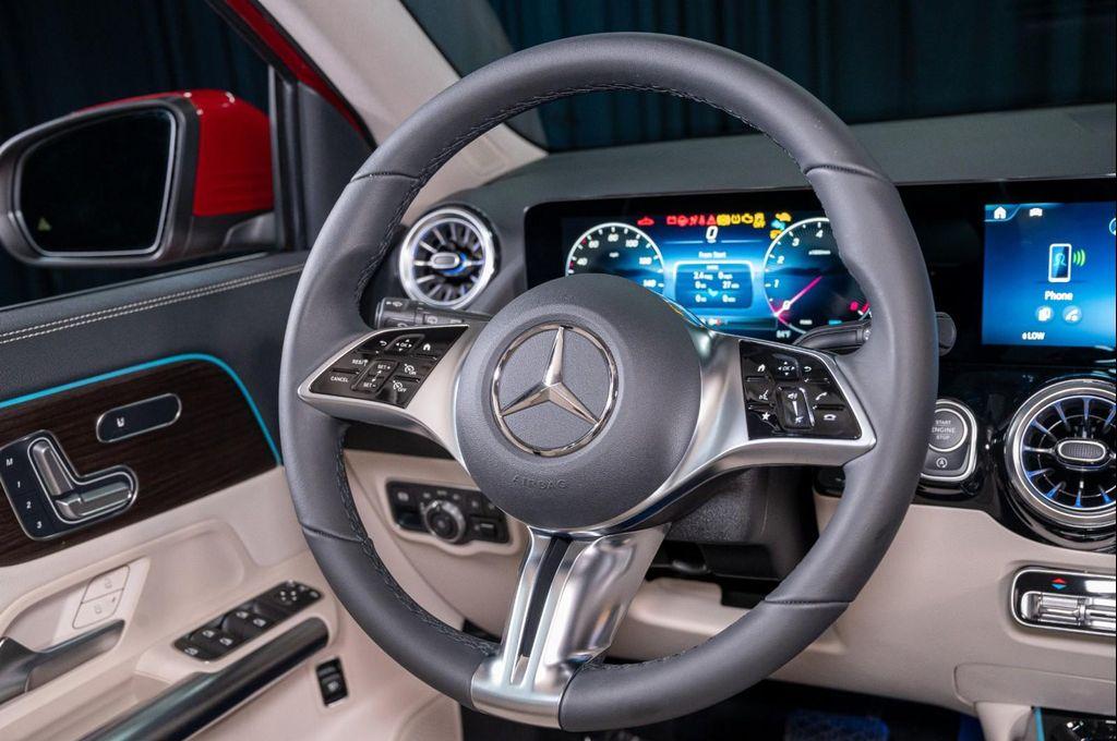 new 2026 Mercedes-Benz GLA 250 car, priced at $48,725