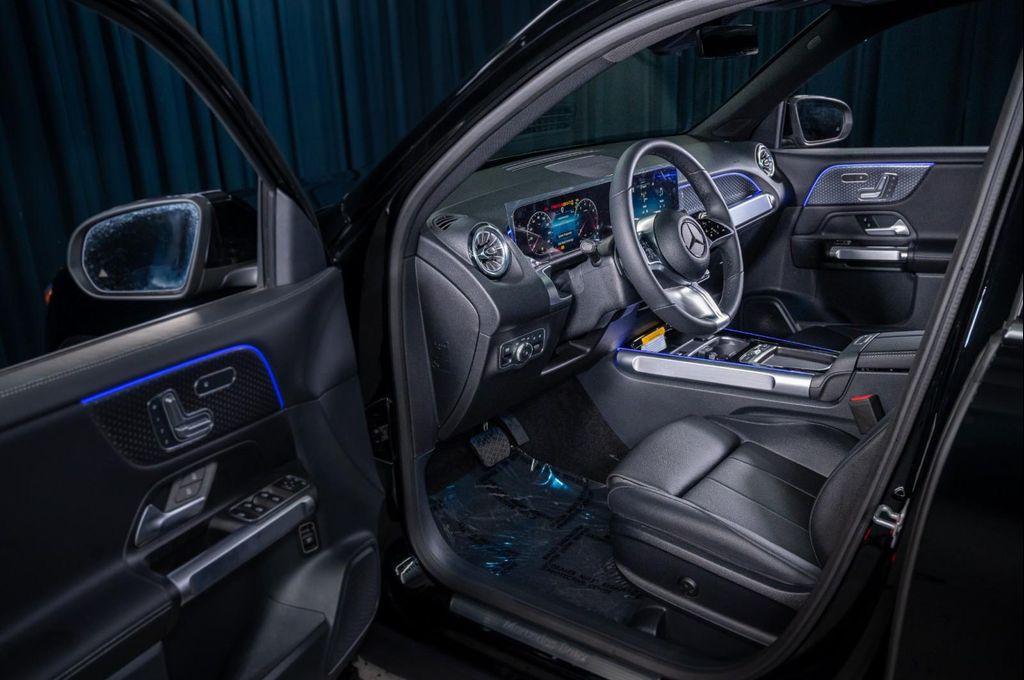 new 2025 Mercedes-Benz GLB 250 car, priced at $47,420