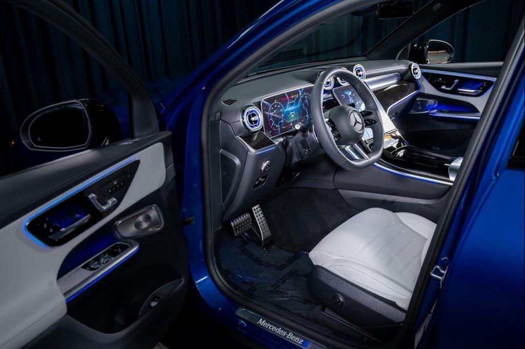 new 2025 Mercedes-Benz GLC 350e car, priced at $72,025
