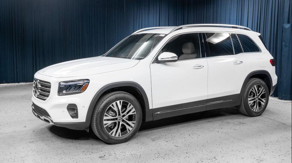 used 2025 Mercedes-Benz GLB 250 car, priced at $35,994