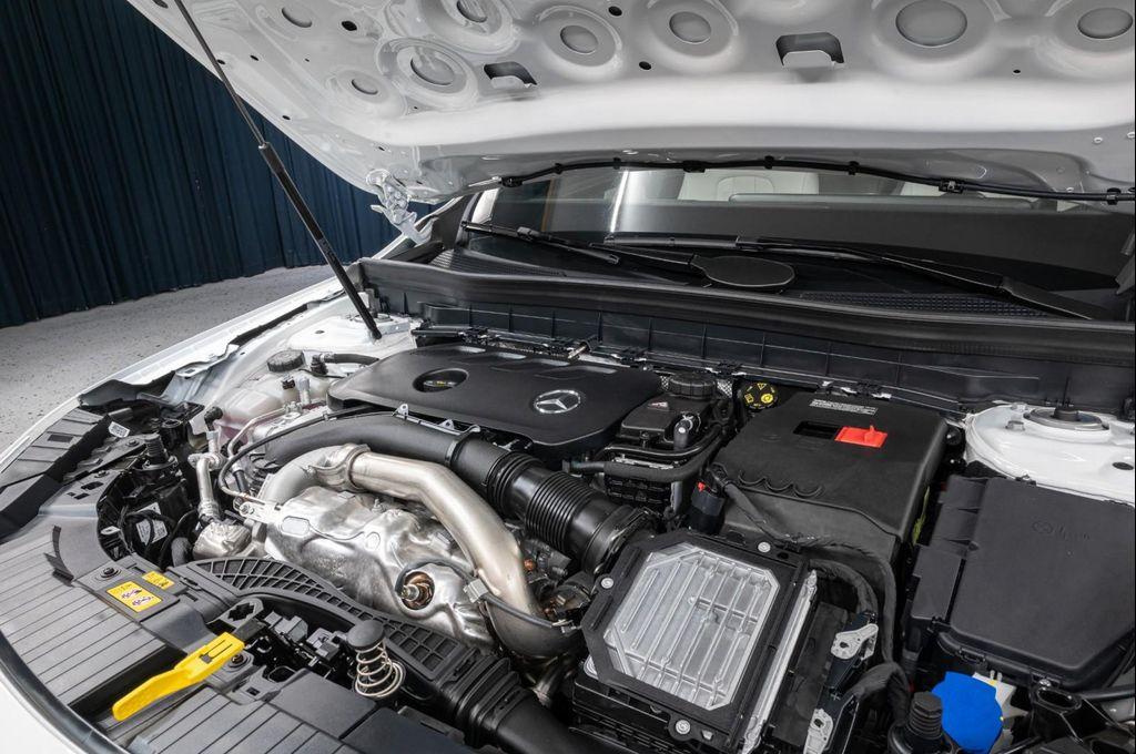 used 2025 Mercedes-Benz GLB 250 car, priced at $35,994