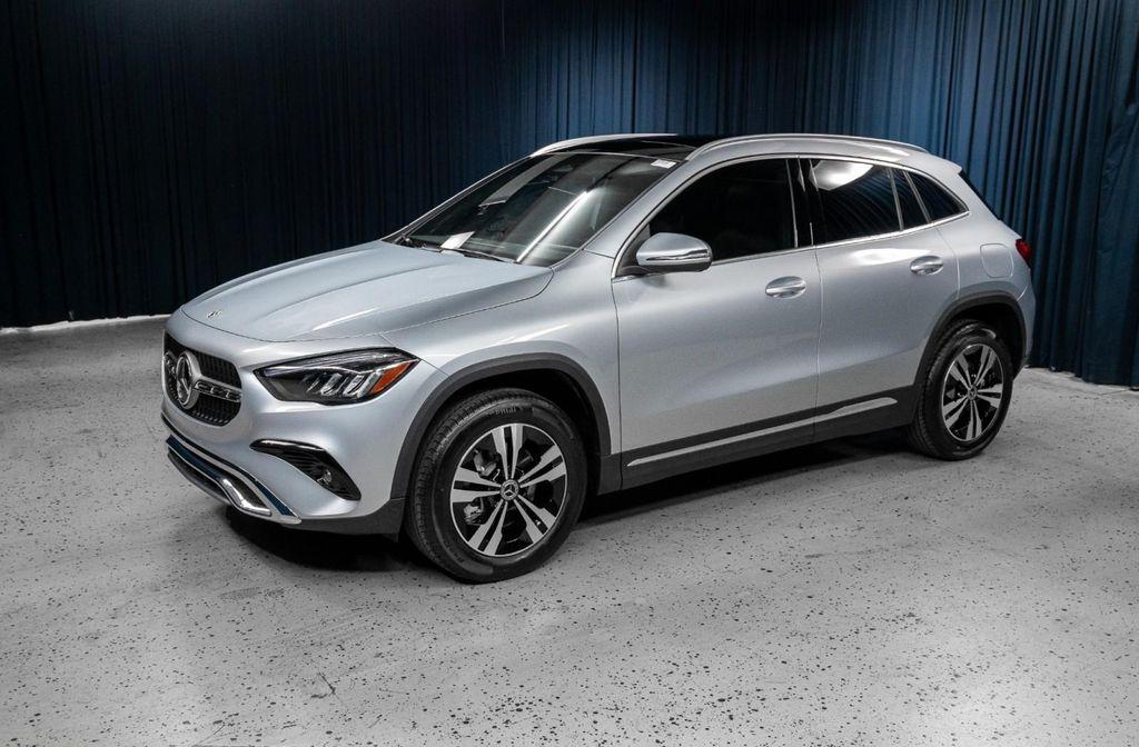 new 2026 Mercedes-Benz GLA 250 car, priced at $46,330