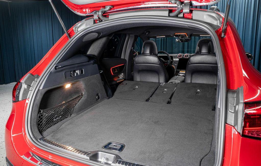 new 2025 Mercedes-Benz GLC 300 car, priced at $61,675