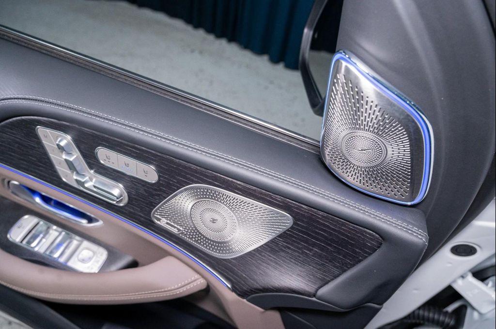 new 2026 Mercedes-Benz Maybach GLS 600 car, priced at $192,705