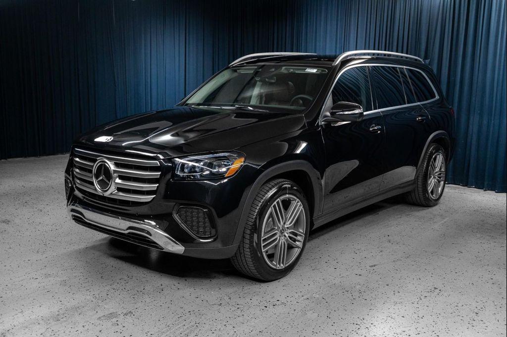 new 2026 Mercedes-Benz GLS 450 car, priced at $91,760