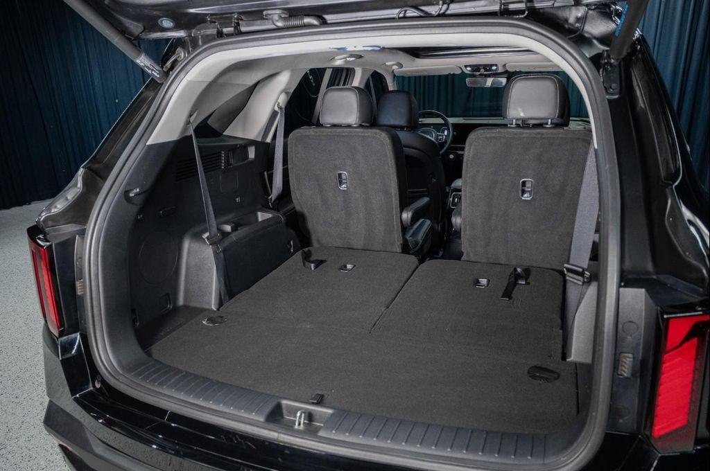 used 2024 Kia Sorento car, priced at $36,680