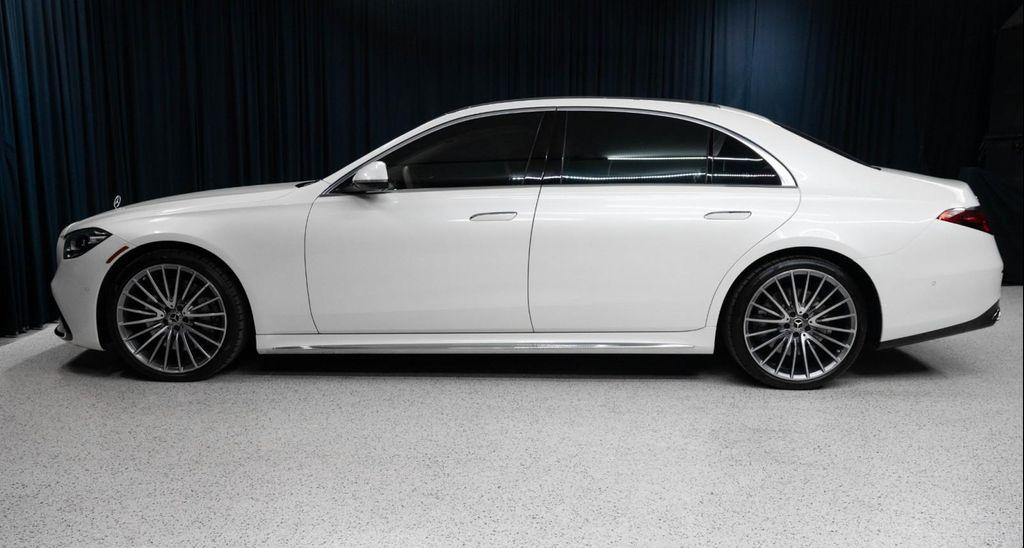 Mercedes-Benz S-Class view 8
