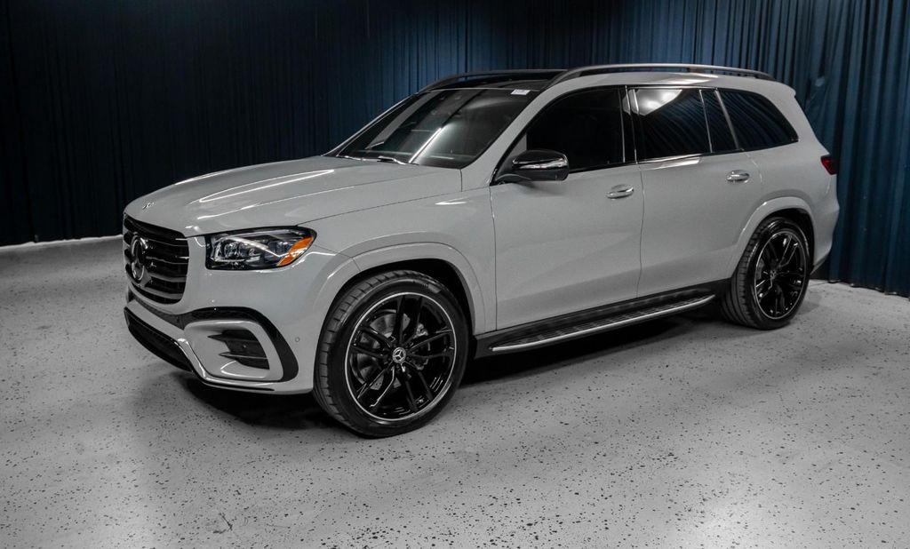 new 2026 Mercedes-Benz GLS 580 car, priced at $124,300