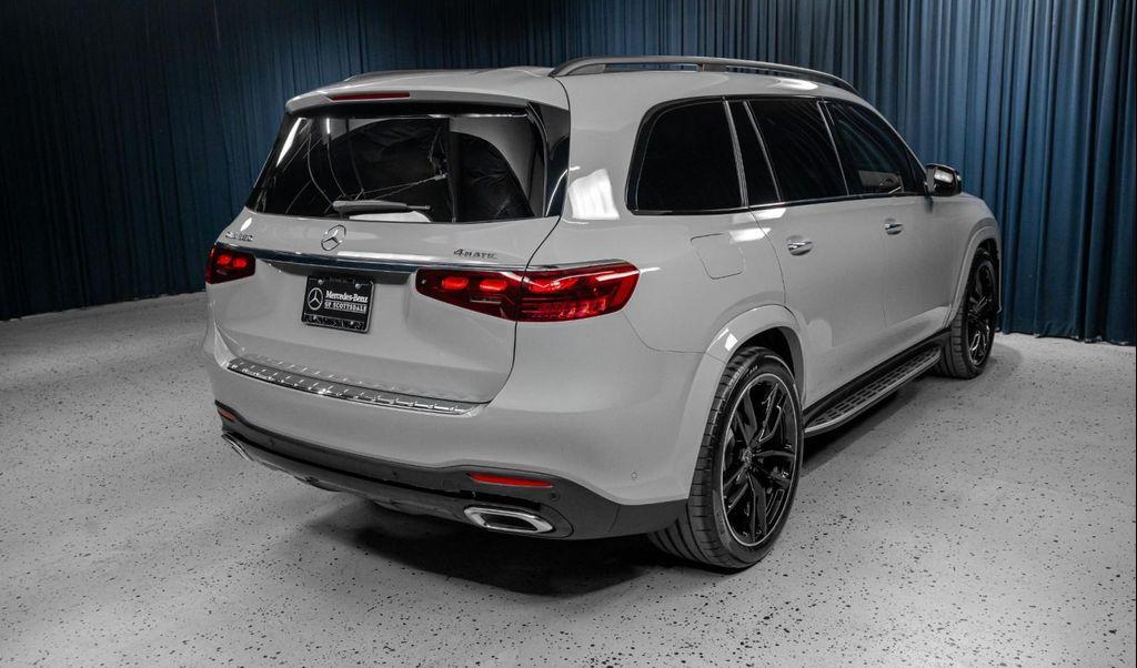new 2026 Mercedes-Benz GLS 580 car, priced at $124,300