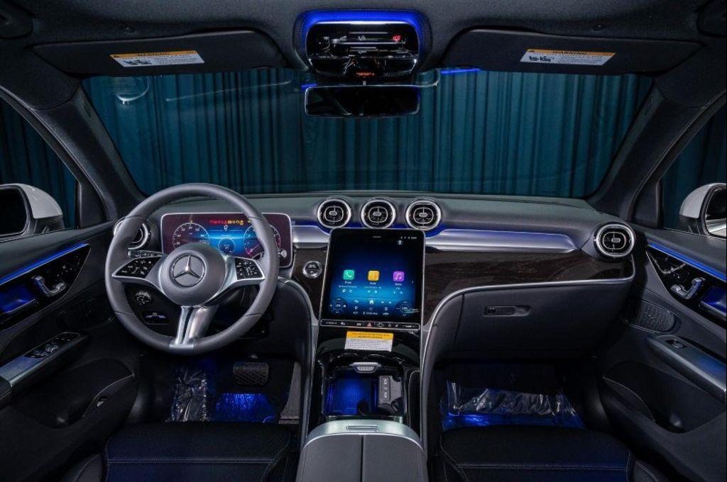 used 2026 Mercedes-Benz GLC 300 car, priced at $45,994