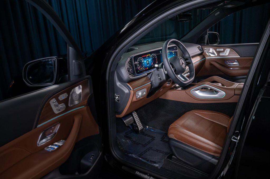 new 2026 Mercedes-Benz GLS 580 car, priced at $124,600