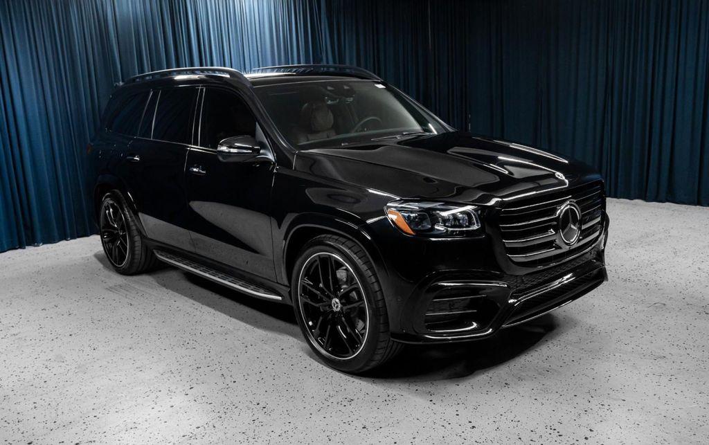 new 2026 Mercedes-Benz GLS 580 car, priced at $124,600
