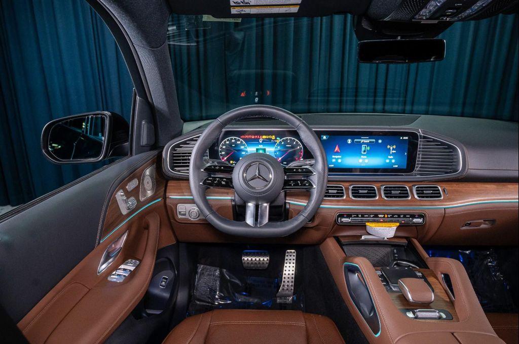 new 2026 Mercedes-Benz GLS 580 car, priced at $124,600