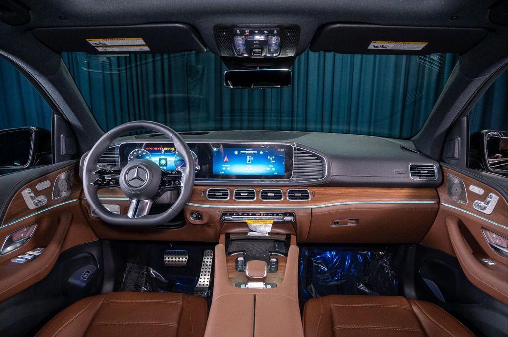 new 2026 Mercedes-Benz GLS 580 car, priced at $124,600