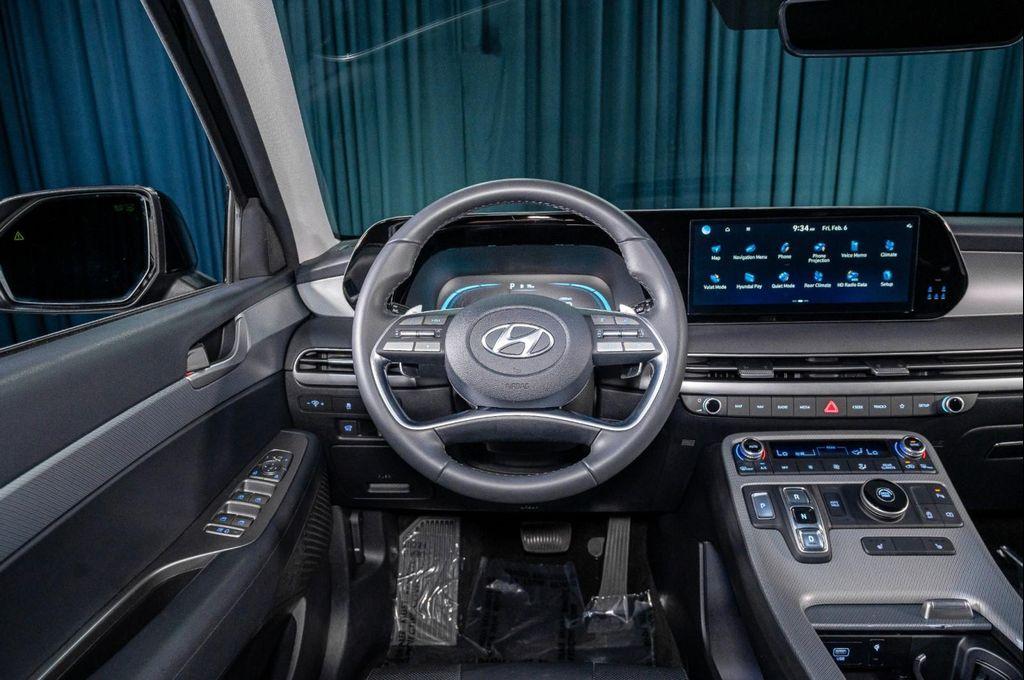 used 2025 Hyundai Palisade car, priced at $37,991