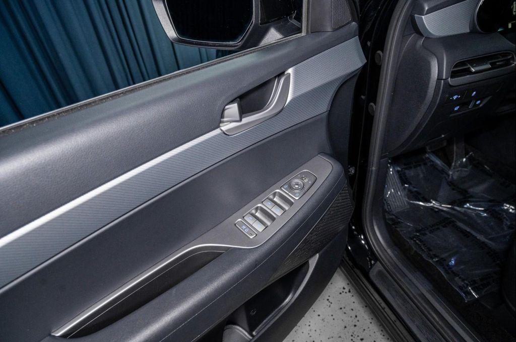 used 2025 Hyundai Palisade car, priced at $37,991