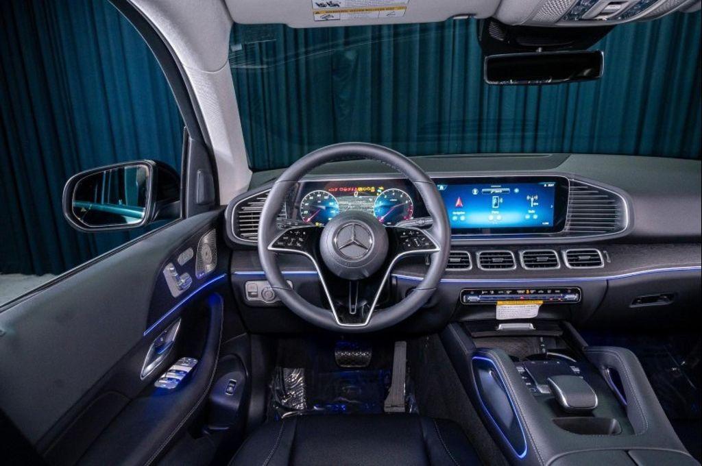 used 2026 Mercedes-Benz GLE 450 car, priced at $69,995