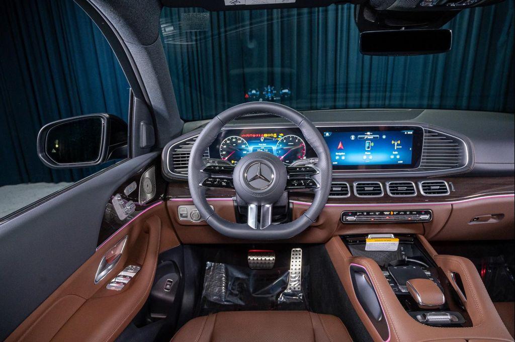 new 2025 Mercedes-Benz GLS 450 car, priced at $98,765