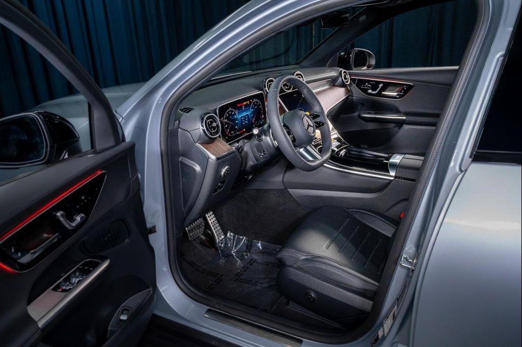 new 2026 Mercedes-Benz GLC 300 car, priced at $59,085