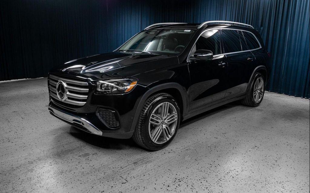 new 2026 Mercedes-Benz GLS 450 car, priced at $92,640